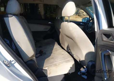 2018 Volkswagen Tiguan 2.0T S z USA, uszkodzony, nr VIN 3VV1B7AX4JM033750